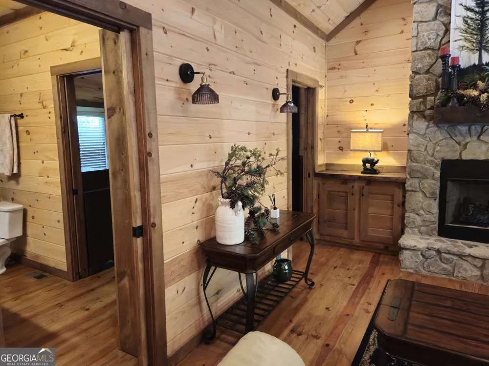 211 Winding Brook TRL Morganton, GA 30560