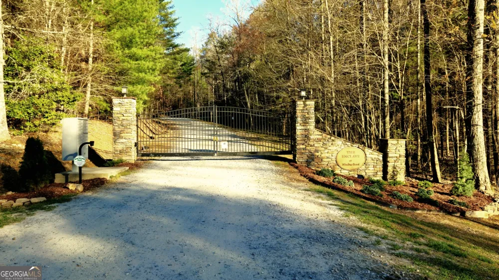 211 Winding Brook TRL Morganton, GA 30560