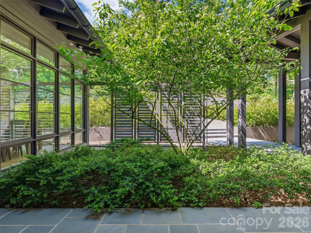 1121 Timberbluff Way Arden, NC 28704
