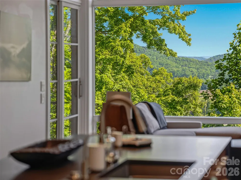 1121 Timberbluff Way Arden, NC 28704