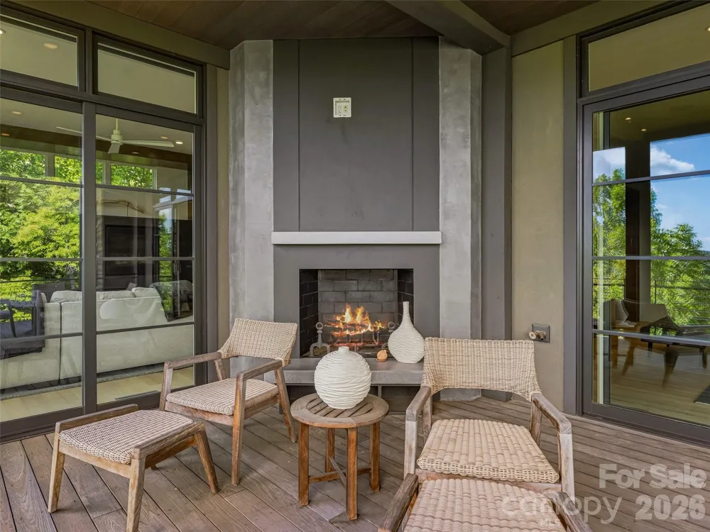 1121 Timberbluff Way Arden, NC 28704