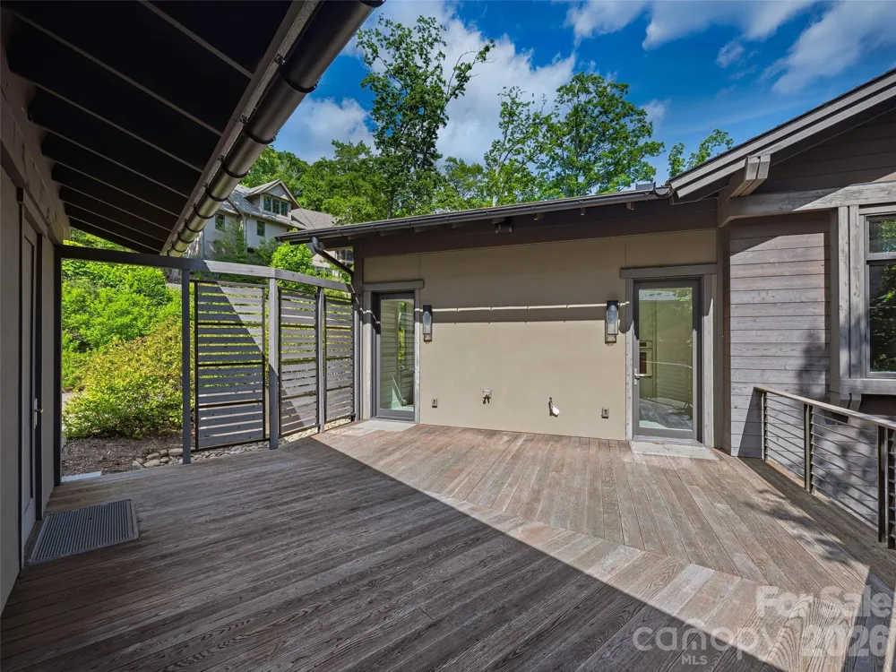 1121 Timberbluff Way Arden, NC 28704