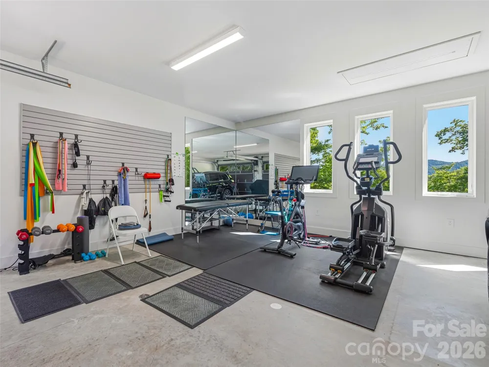 1121 Timberbluff Way Arden, NC 28704