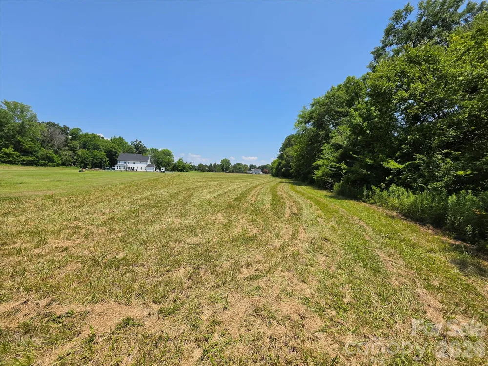 8305 Rocky River Road Harrisburg, NC 28075
