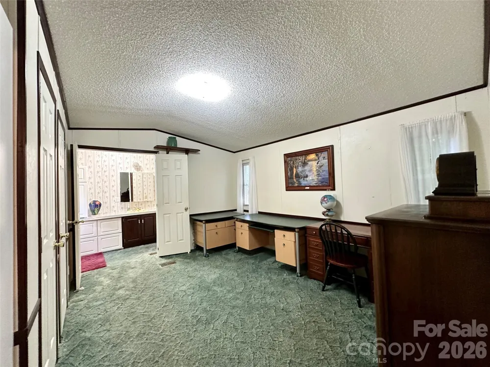 572 Blue Ridge Gem Stone Road Spruce Pine, NC 28777