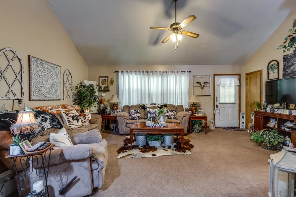 111 Cascade Spring Rd Hohenwald, TN 38462