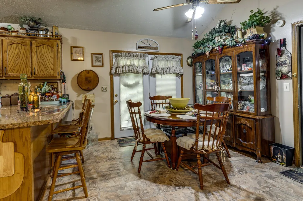 111 Cascade Spring Rd Hohenwald, TN 38462