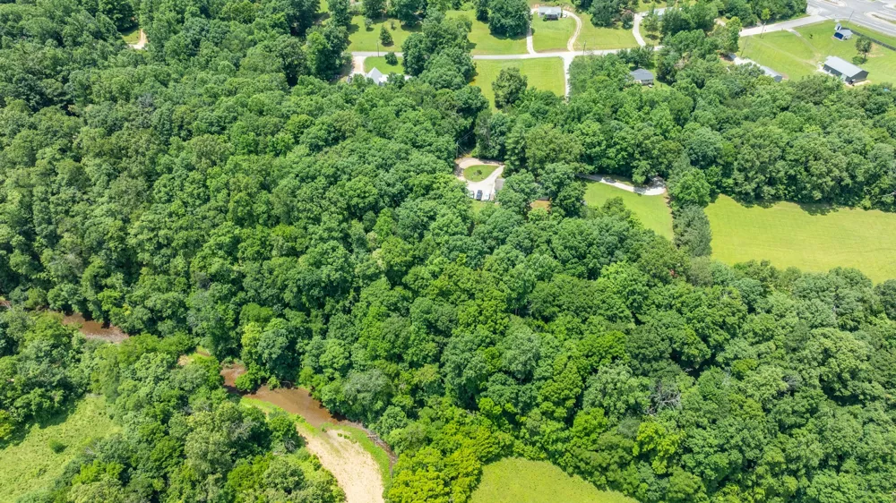 111 Cascade Spring Rd Hohenwald, TN 38462