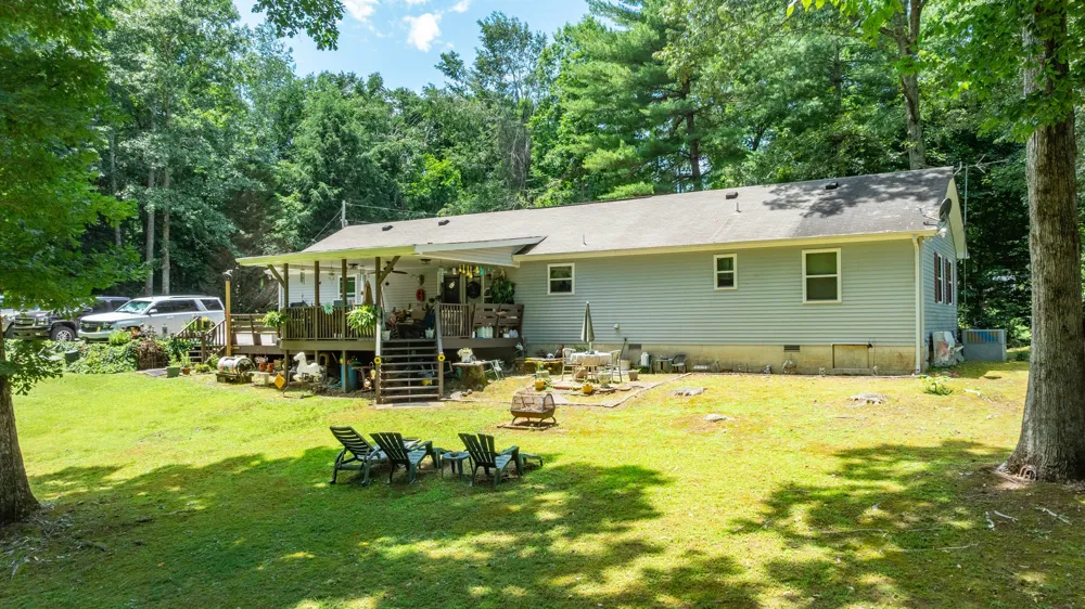 111 Cascade Spring Rd Hohenwald, TN 38462