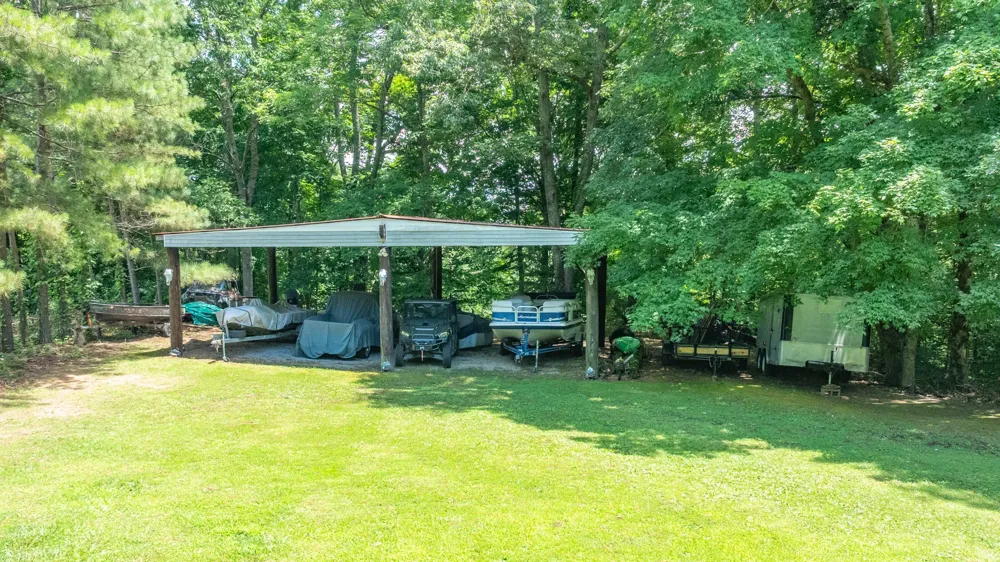111 Cascade Spring Rd Hohenwald, TN 38462