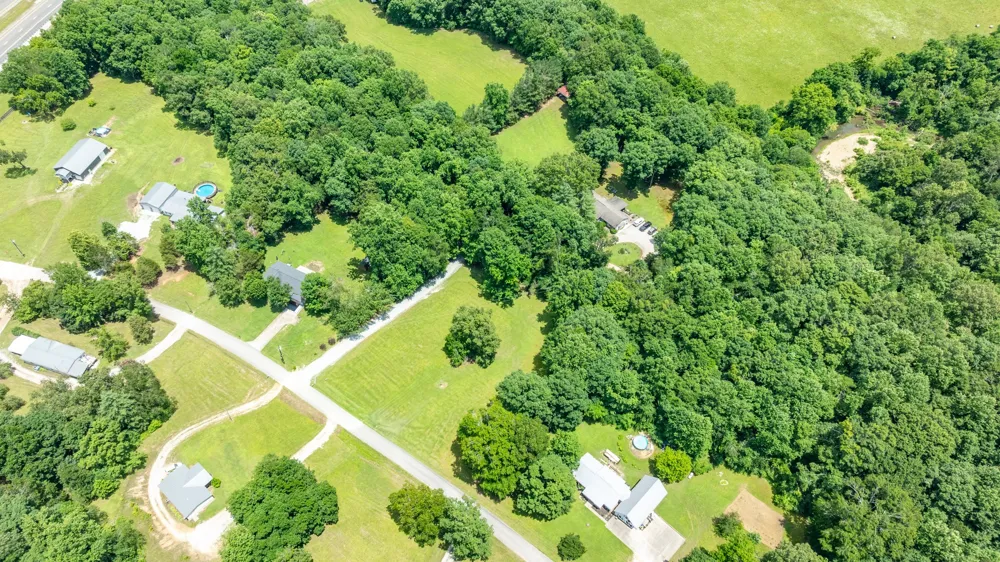 111 Cascade Spring Rd Hohenwald, TN 38462