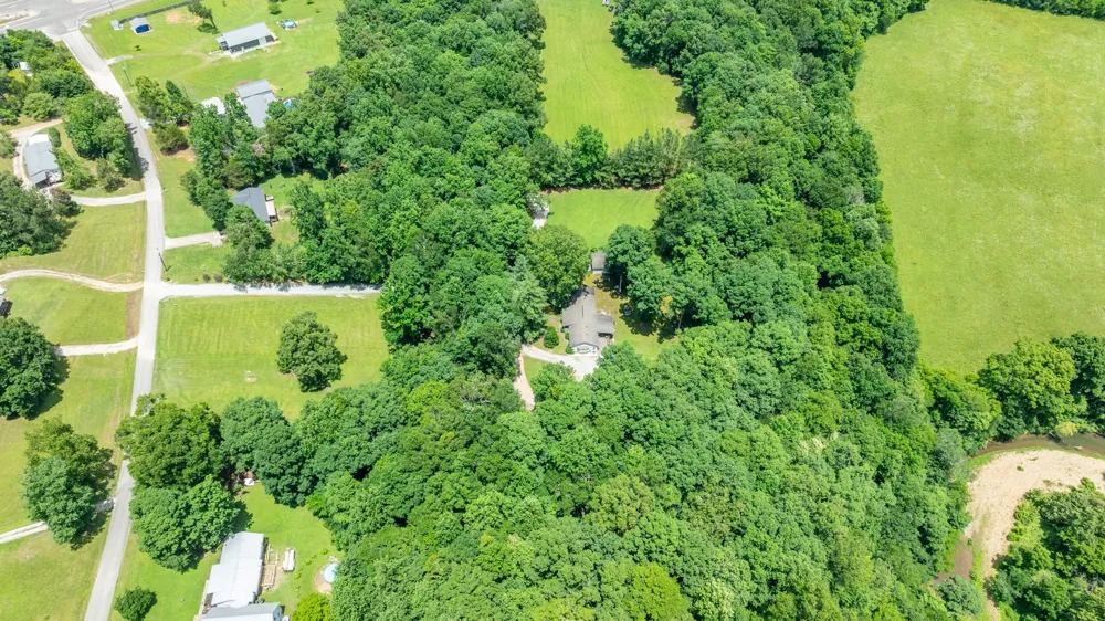 111 Cascade Spring Rd Hohenwald, TN 38462