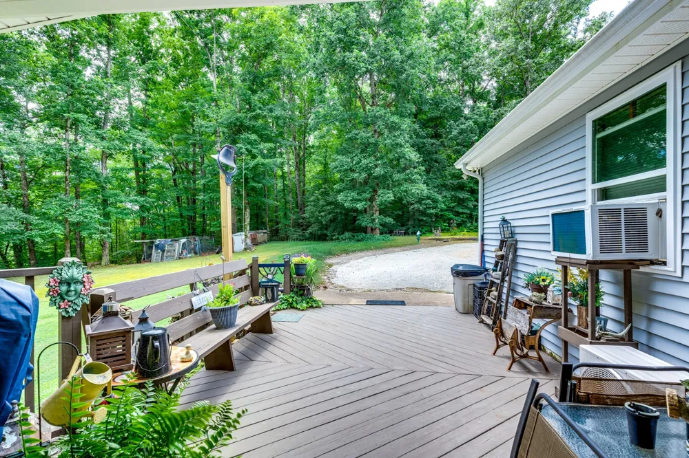 111 Cascade Spring Rd Hohenwald, TN 38462