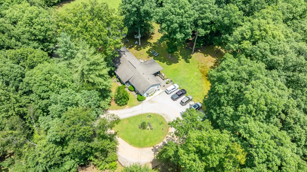 111 Cascade Spring Rd Hohenwald, TN 38462