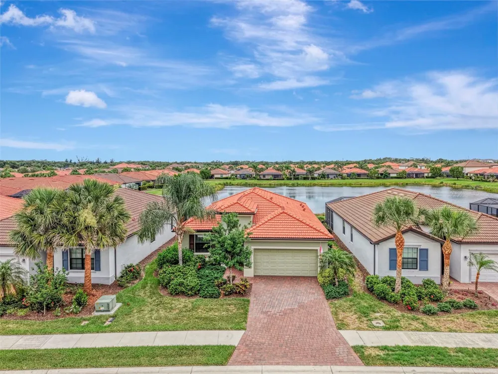 9903 WINGOOD DRIVE Venice, FL 34292