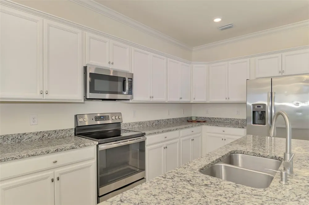 9903 WINGOOD DRIVE Venice, FL 34292