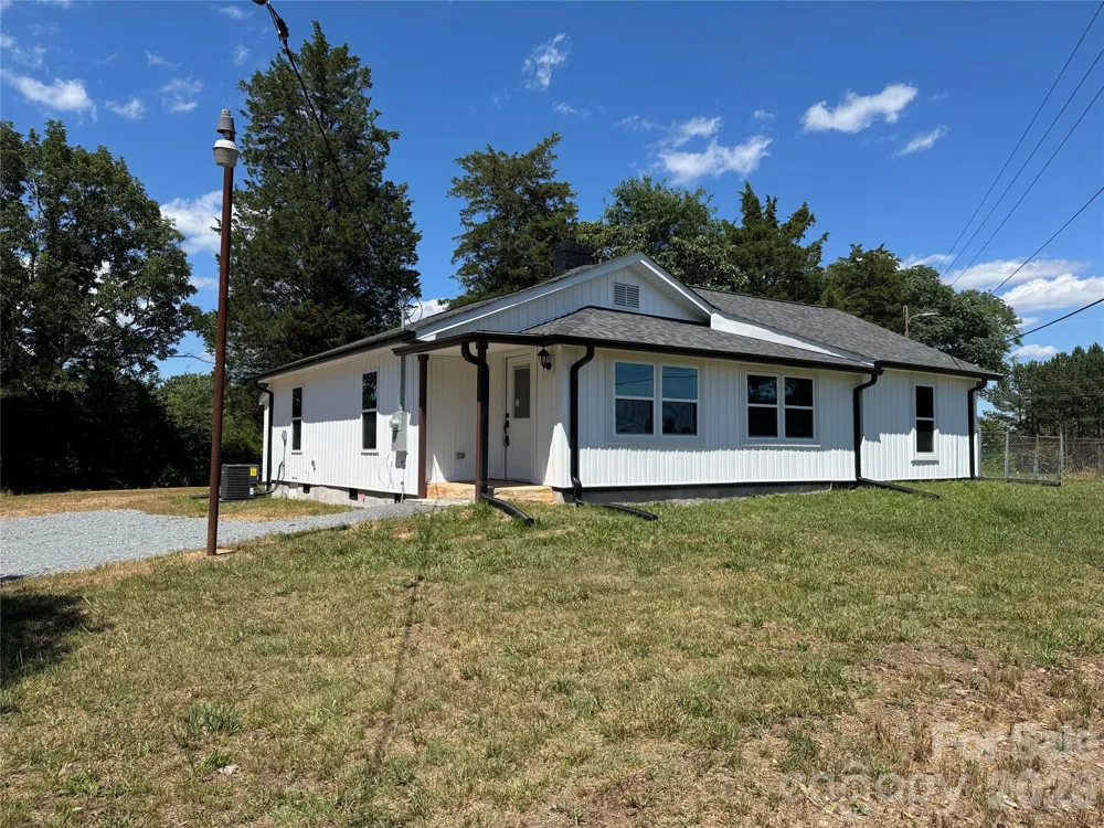 3812 Cliffside Road Mooresboro, NC 28114