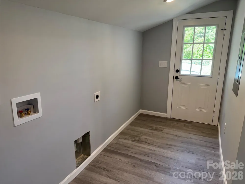 3812 Cliffside Road Mooresboro, NC 28114