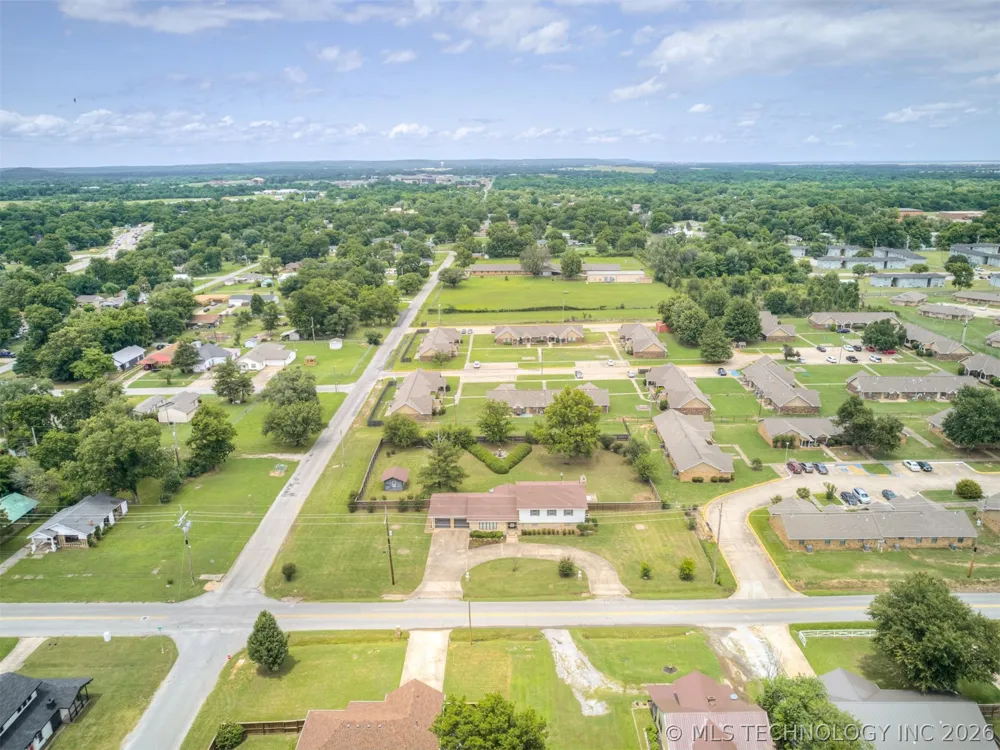 1201 E 4th Street Okmulgee, OK 74447