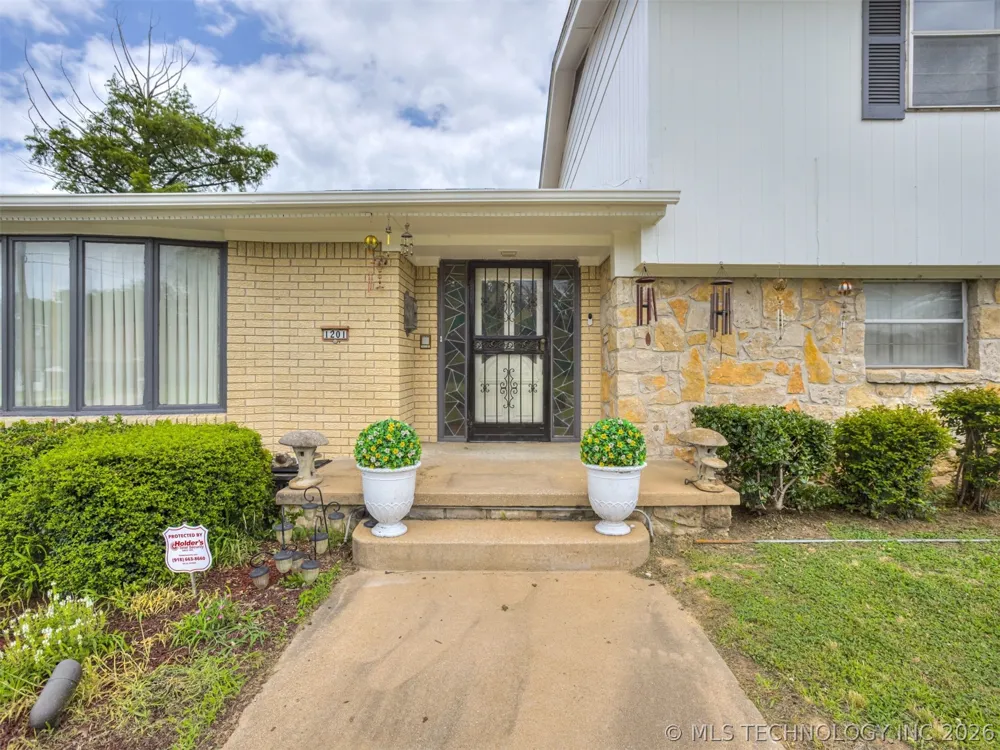 1201 E 4th Street Okmulgee, OK 74447