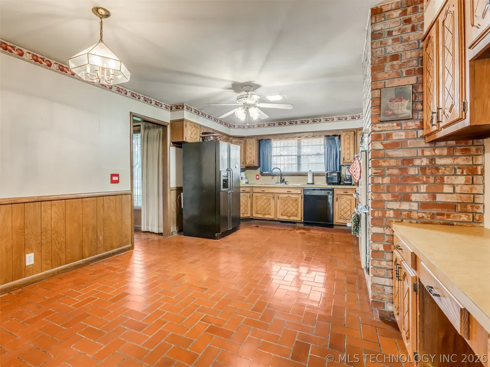 1201 E 4th Street Okmulgee, OK 74447