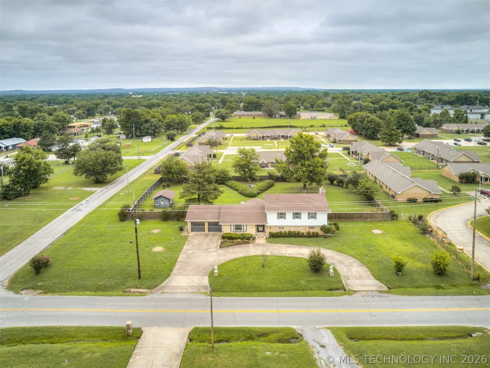1201 E 4th Street Okmulgee, OK 74447