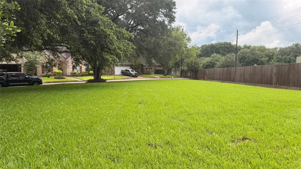 4511 Lake Village Drive Fulshear, TX 77441