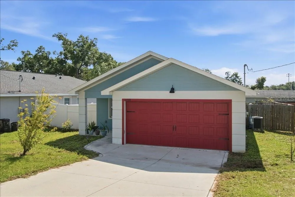14584 20TH ST Dade City, FL 33523