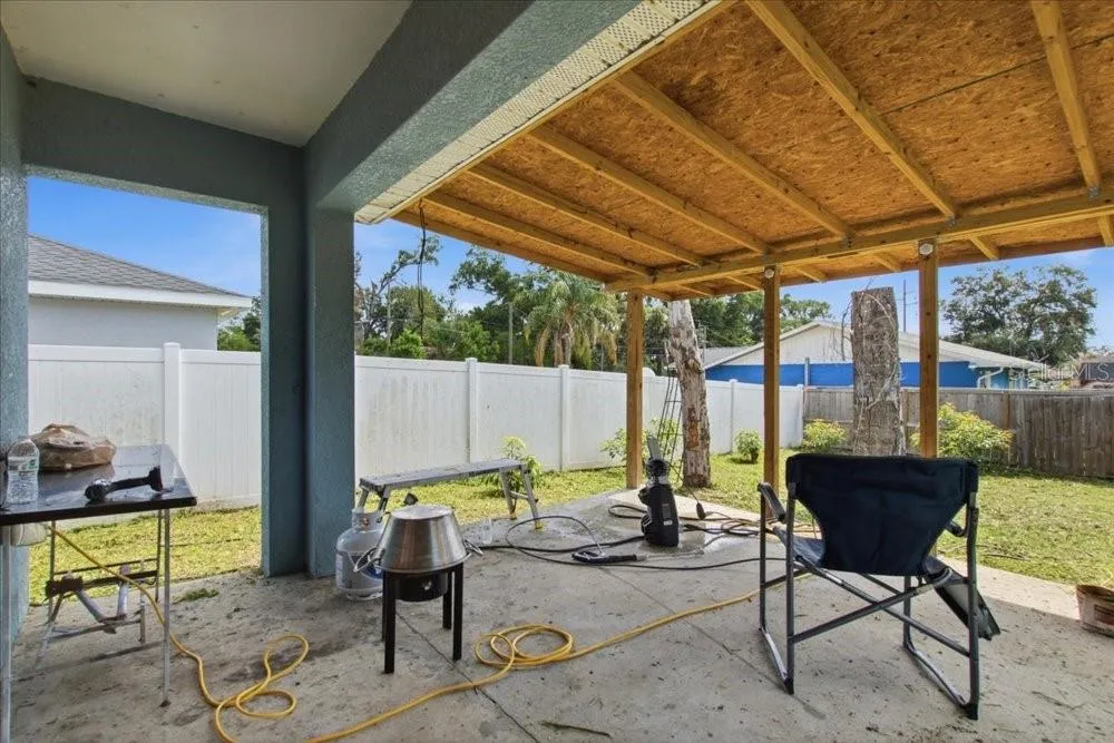 14584 20TH ST Dade City, FL 33523