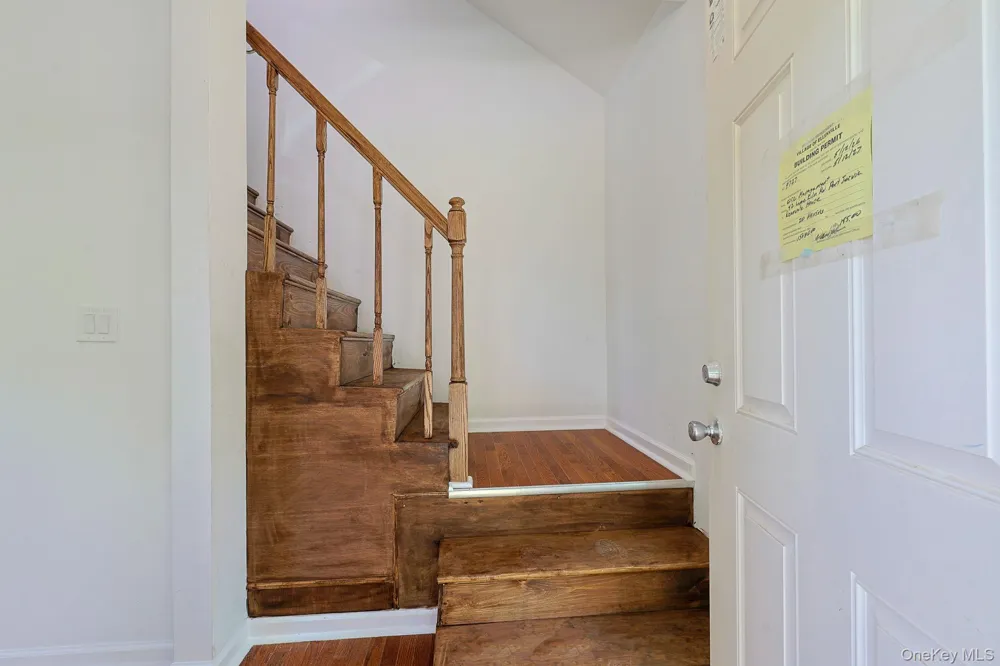 20 Nevins Street Ellenville, NY 12428