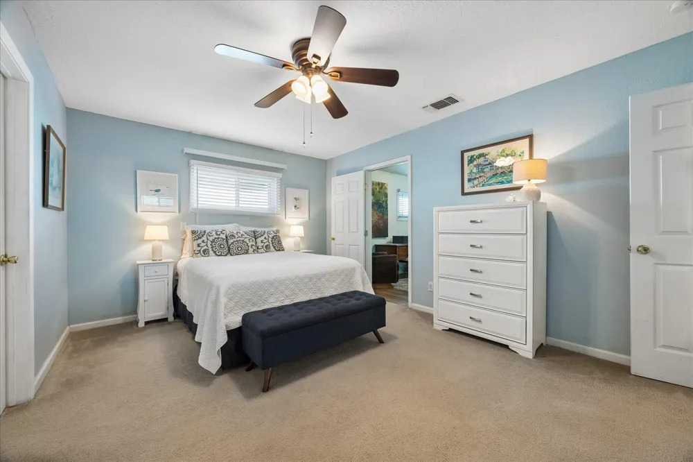 126 Dolphin Galveston, TX 77550