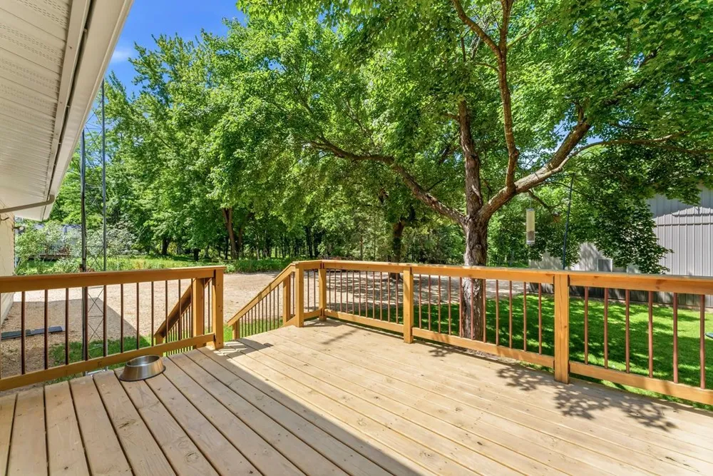 1121 E Laneville Avenue Durand, WI 54736