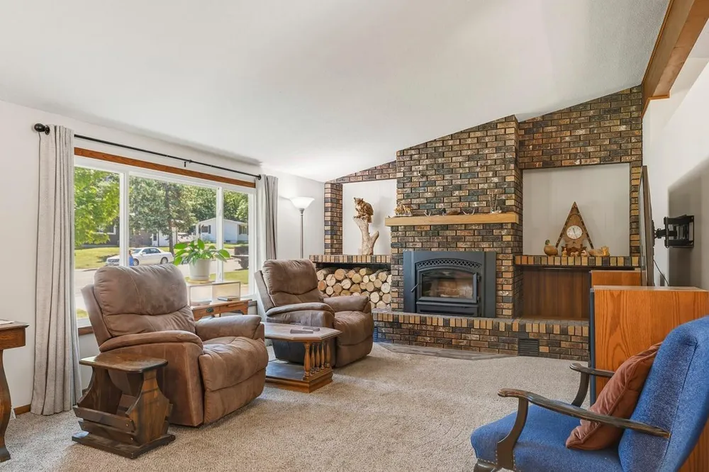 1121 E Laneville Avenue Durand, WI 54736
