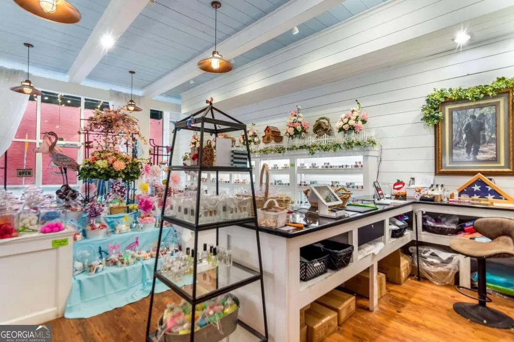 28 N Main ST Ellijay, GA 30540
