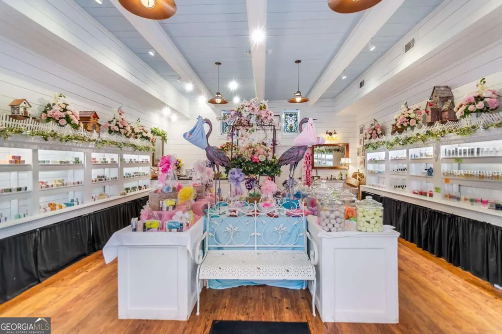 28 N Main ST Ellijay, GA 30540