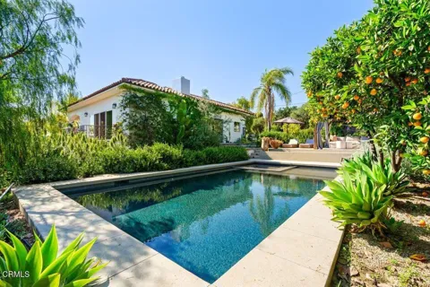 920 El Centro Street