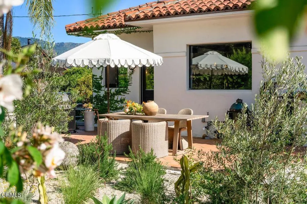 920 El Centro Street Ojai, CA 93023