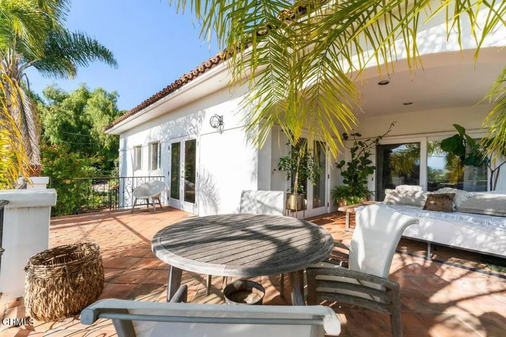 920 El Centro Street Ojai, CA 93023