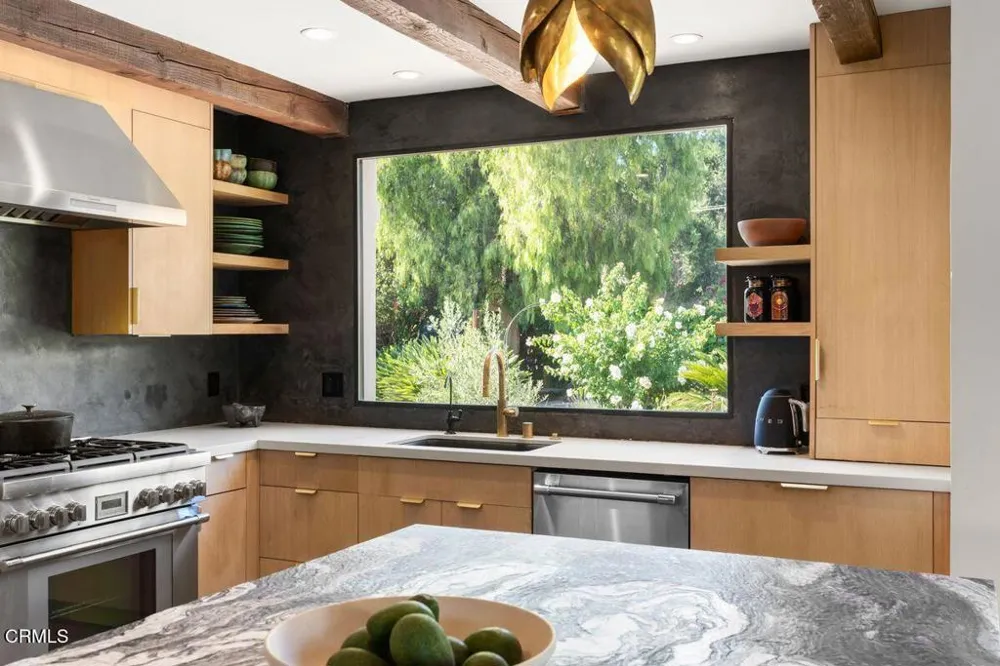 920 El Centro Street Ojai, CA 93023