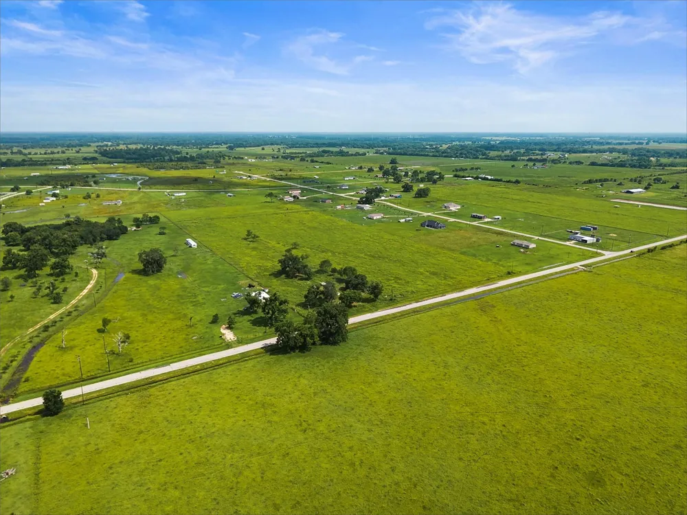 Cr100 Boling, TX 77420