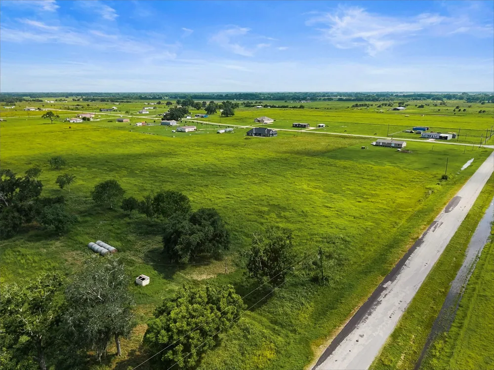 Cr100 Boling, TX 77420