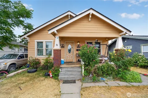 1002 Methow Street