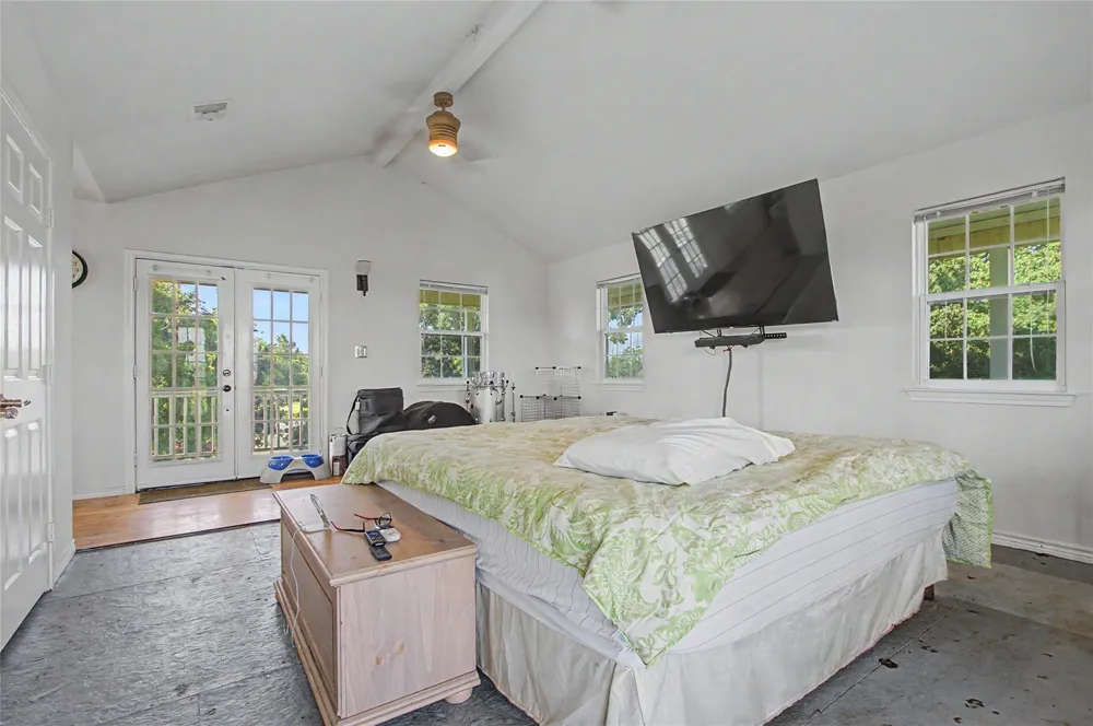 4201 Lawrence Road Beach City, TX 77523