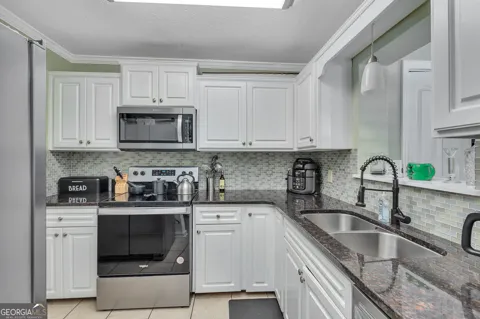 214 Island DR