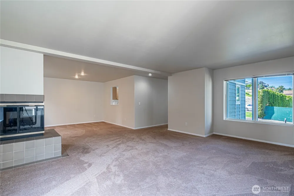 433 W Webster Avenue Chelan, WA 98816