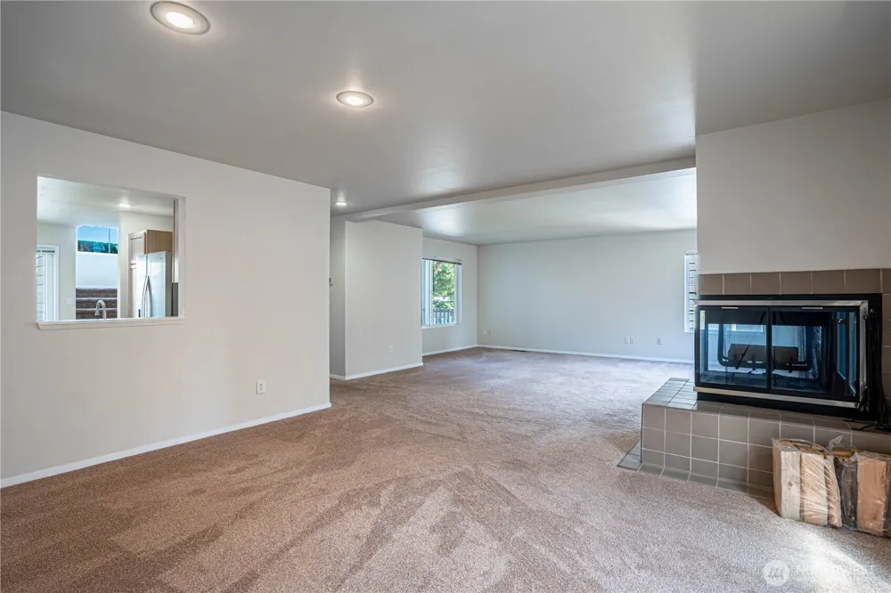 433 W Webster Avenue Chelan, WA 98816