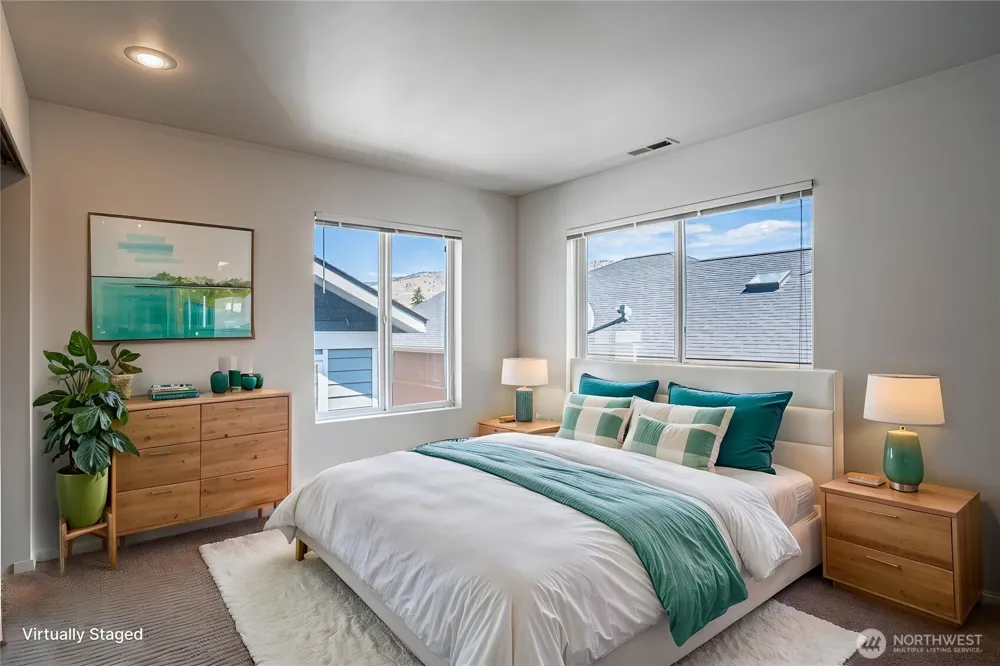 433 W Webster Avenue Chelan, WA 98816