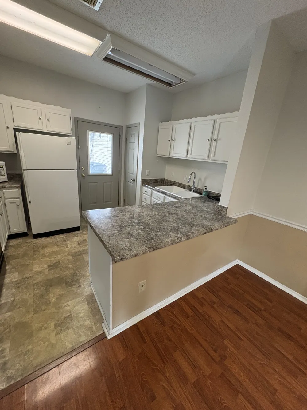 404 Laurel Hill Dr Old Hickory, TN 37138
