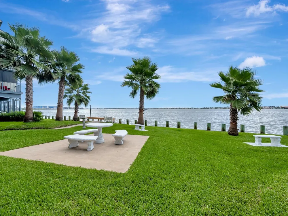 4001 Nasa Parkway #201 Seabrook, TX 77586