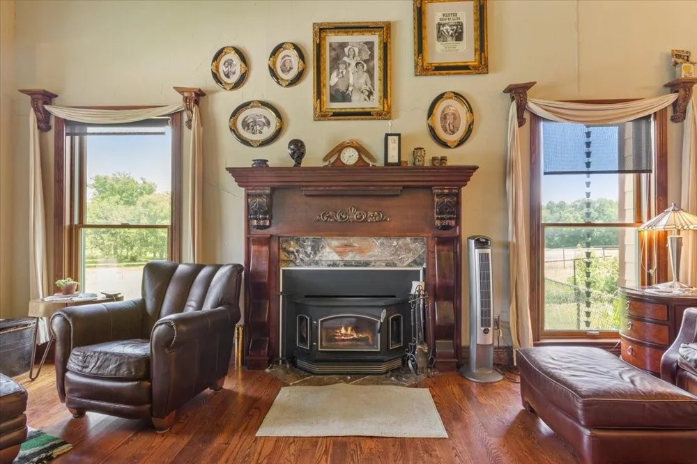 432 Lcr 456 Mexia, TX 76667
